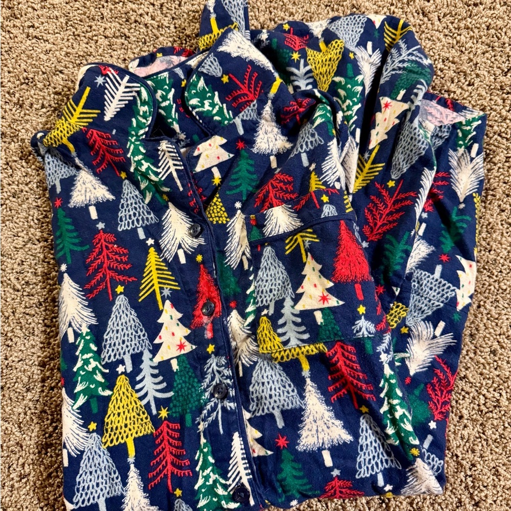 Hanna Andersson Navy Holiday Tree Print Pajama Top